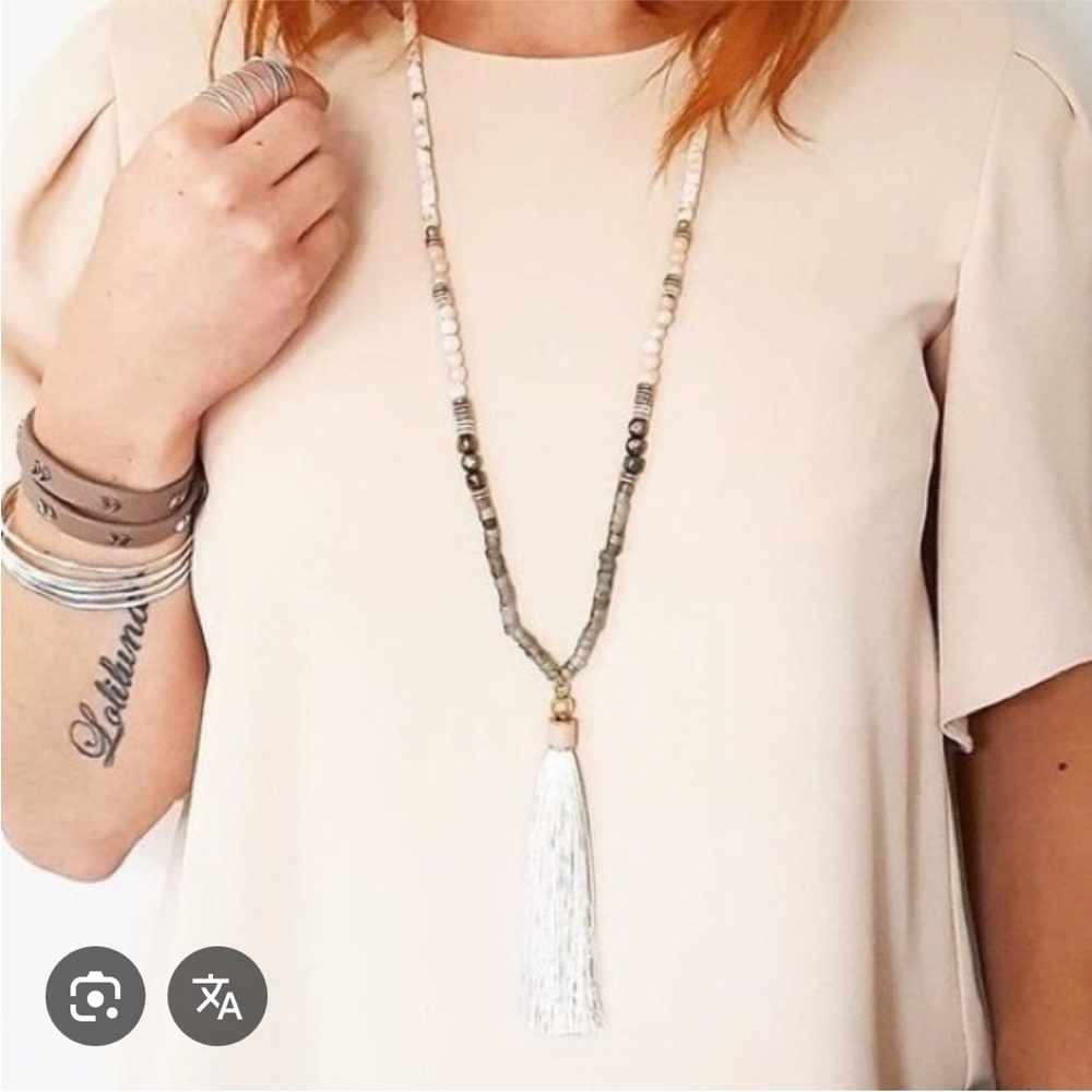 Stella & Dot- Antonia Tassel Necklace Blush
